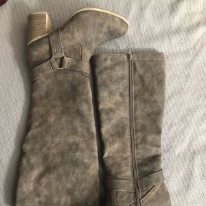 Women’s boots